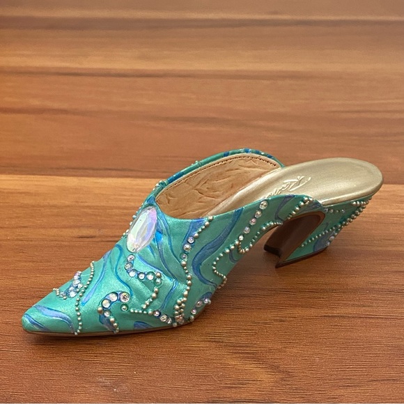 2002 RAINE Just the Right Shoe Enchanted Miniature Ceramic Heel Shoe Figurine - Picture 12 of 15